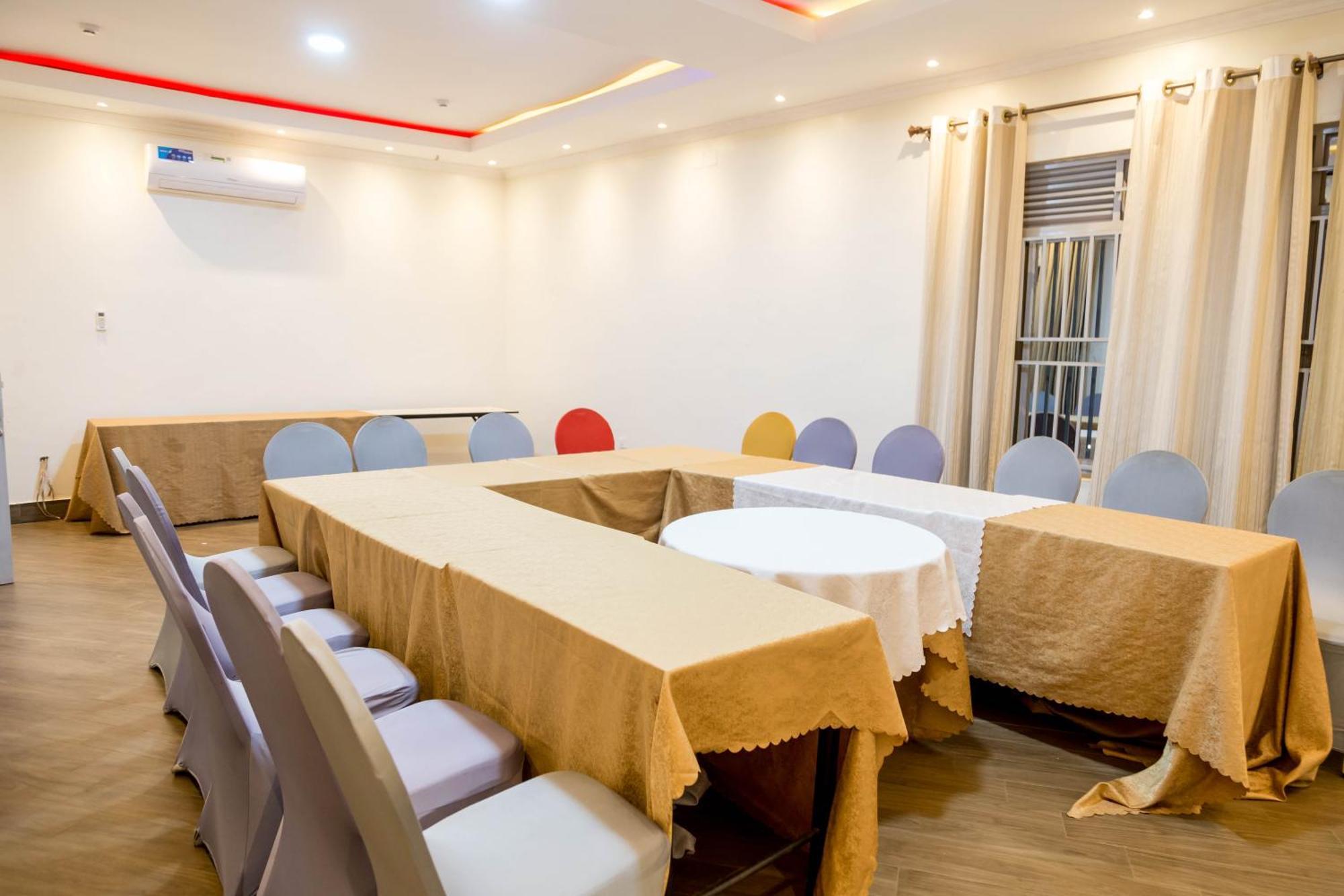 Olympic Hotel Kigali Bagian luar foto