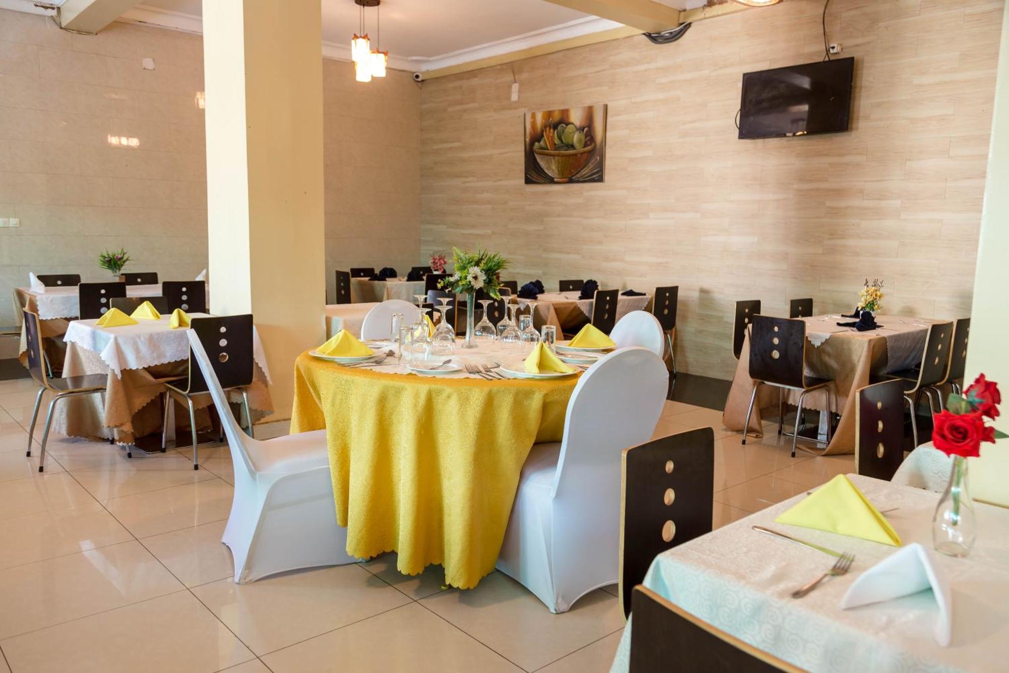 Olympic Hotel Kigali Bagian luar foto
